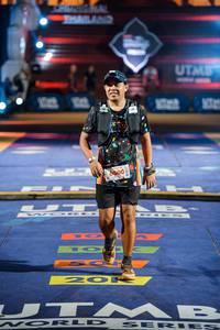 BIB: 6300
                            <button type="button" onclick="openModal(22750272)" class="btn btn-primary btn-sm float-right btn-popup" data-toggle="modal" data-target=".modal-high-quality">
                        <i class="fas fa-shopping-cart"></i> Add to Cart
                    </button>
                                            <button type="button" onclick="isThisMe(22750272, true)" class="btn btn-success btn-sm float-right btn-popup btn-isme hidden" data-toggle="tooltip" data-placement="bottom" title="นี่คือรูปของคุณใช่ไหม คลิกที่นี่เพื่อเอาเข้าอัลบั้ม">
                        <i class="fas fa-plus"></i> Add to album
                    </button>
                    <button type="button" onclick="isThisMe(22750272, false)" class="btn btn-warning btn-sm float-right btn-popup btn-isnotme hidden">
                        <i class="fas fa-ban"></i> Remove from album
                    </button>